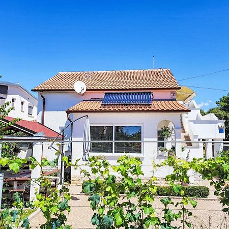 Apartment Mira-2 By Interhome Vir Εξωτερικό φωτογραφία