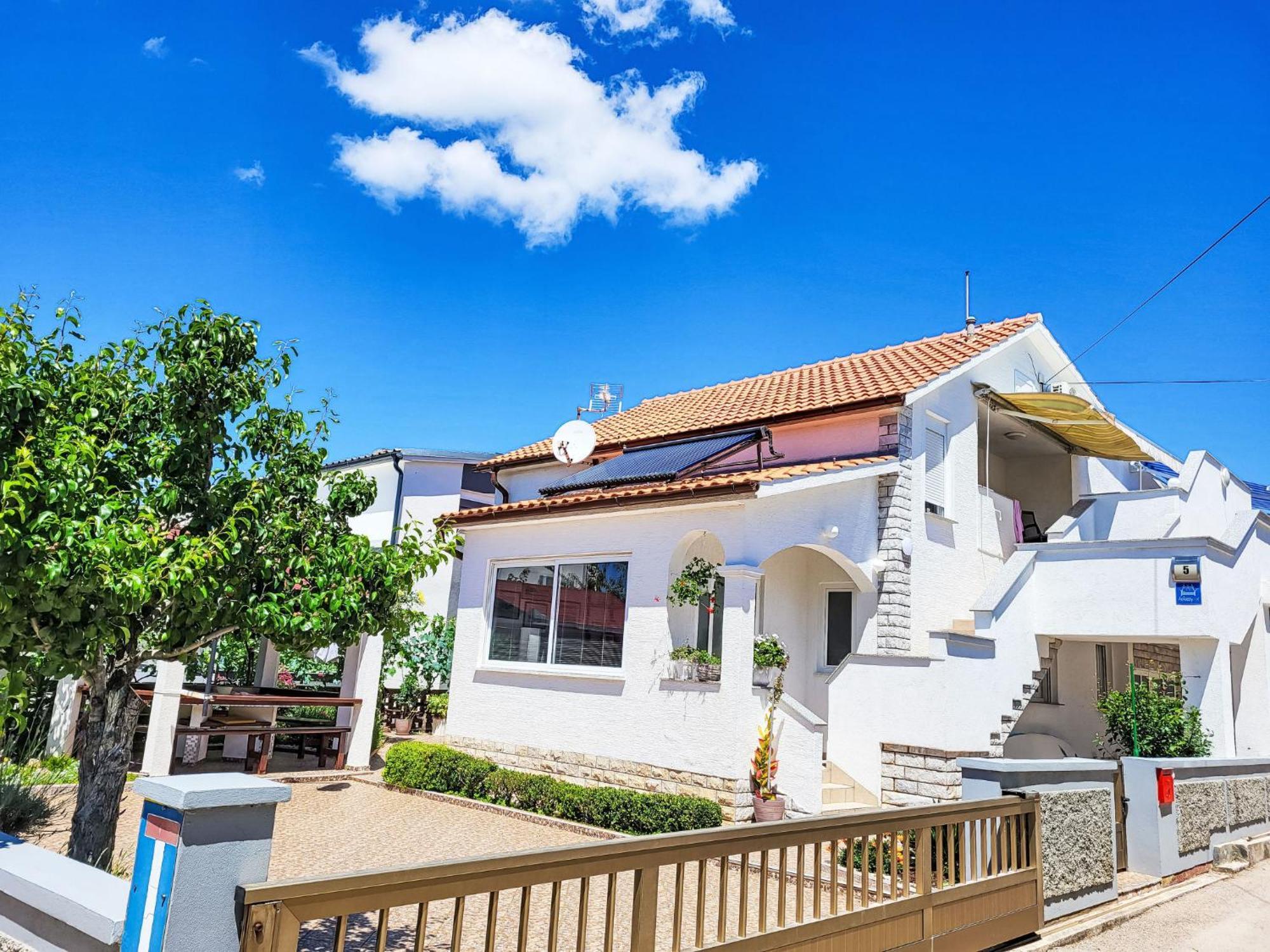 Apartment Mira-2 By Interhome Vir Εξωτερικό φωτογραφία
